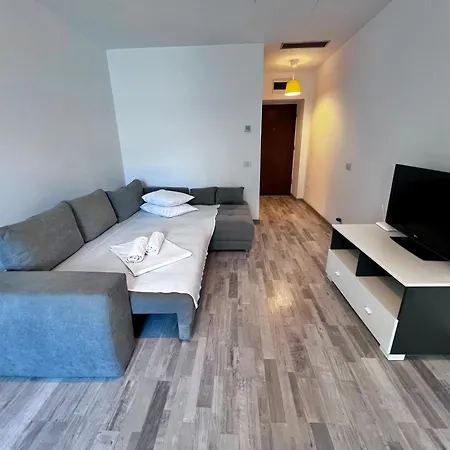 Coralia Luna Park Apartment
